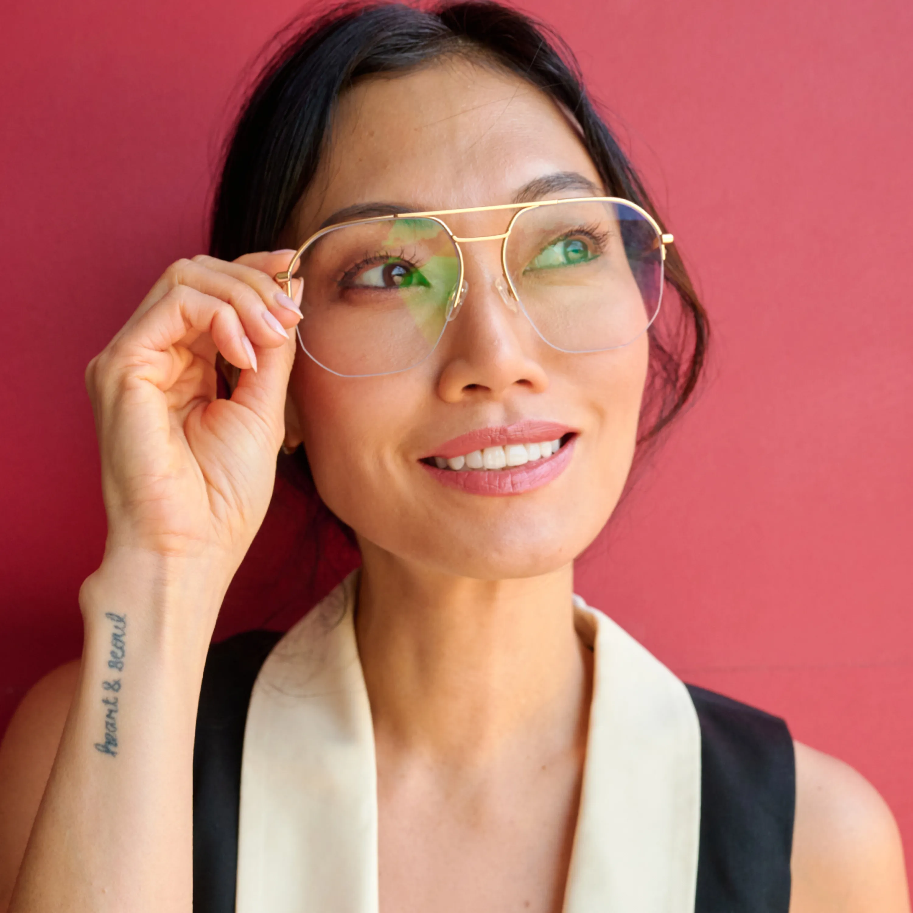 Customer wearing LOOK OPTIC Muse readers